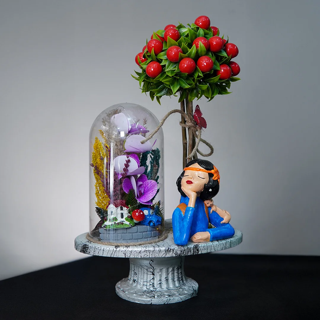 Mor Yapay Orkide Kadın ve Kedi Figürlü Teraryum - Alanya Çiçek Siparişi